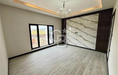 HAVAALANI YAKINI 4+1 SATILIK VİLLA