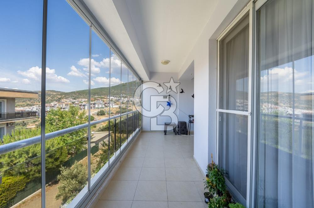 YENİFOÇA SİTE İÇİNDE HAVUZLU 2+1 SATILIK DAİRE