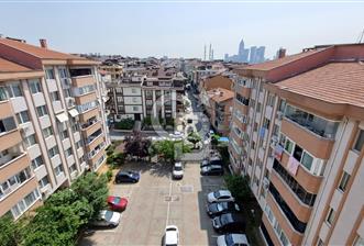 Emaar AVM ye yürüme mesafesinde Sitede Satılık 3+1 Daire