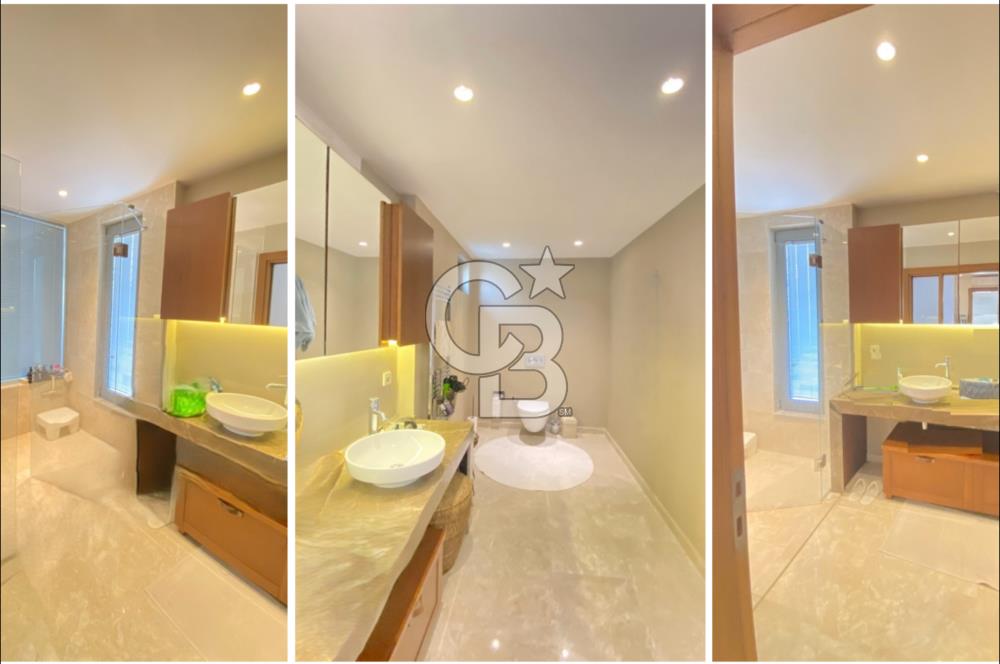 Bodrum Merkezde Müstakil Satılık Tripleks Havuzlu Villa