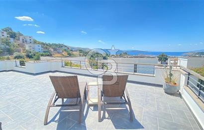 Bodrum Merkezde Müstakil Satılık Tripleks Havuzlu Villa