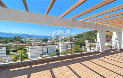 Bodrum Merkezde Müstakil Satılık Tripleks Havuzlu Villa