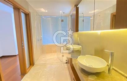 Bodrum Merkezde Müstakil Satılık Tripleks Havuzlu Villa