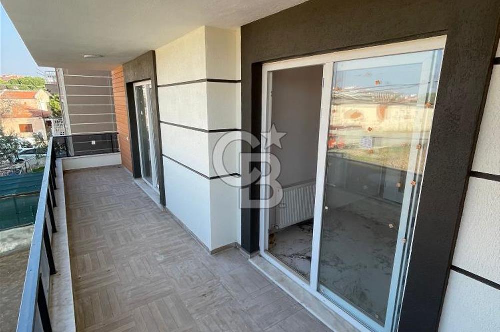 AYVALIK ALTINOVA'DA SATILIK YENİ BİNA DA ASANSÖRLÜ LÜKS DAİRE
