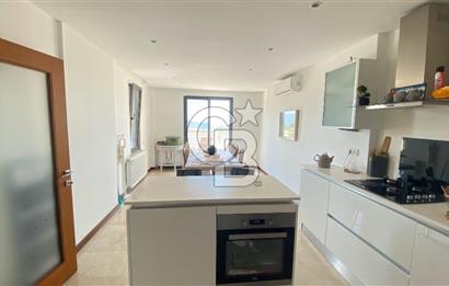 Bodrum Merkezde Müstakil Satılık Tripleks Havuzlu Villa