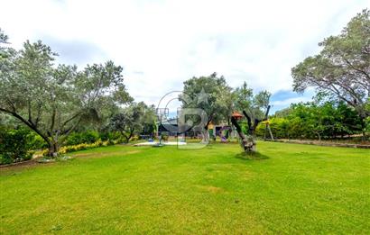 URLA ÖZBEK MAH. 2186 M2 İÇERİSİNDE TAM MÜSTAKİL EV