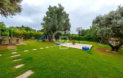 URLA ÖZBEK MAH. 2186 M2 İÇERİSİNDE TAM MÜSTAKİL EV