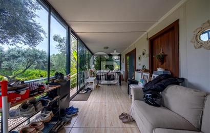 URLA ÖZBEK MAH. 2186 M2 İÇERİSİNDE TAM MÜSTAKİL EV