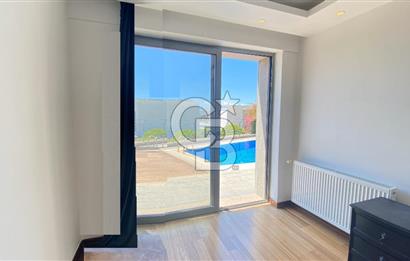 Bodrum Merkezde Müstakil Satılık Tripleks Havuzlu Villa
