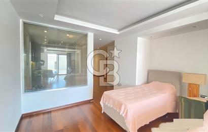 Bodrum Merkezde Müstakil Satılık Tripleks Havuzlu Villa