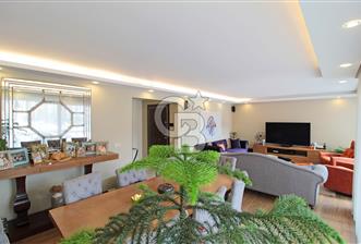 Alsancak'ta, Özel Mimari Tasarım, 4+1, 173 m², Satılık Daire