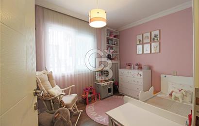 Alsancak'ta, Özel Mimari Tasarım, 4+1, 173 m², Satılık Daire