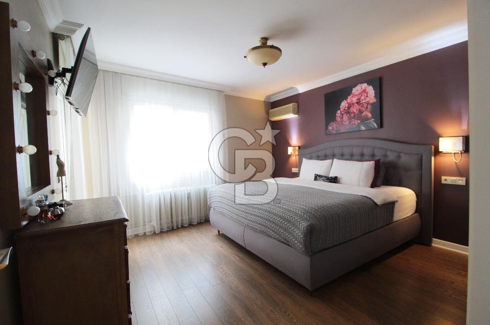 Alsancak'ta, Özel Mimari Tasarım, 4+1, 173 m², Satılık Daire