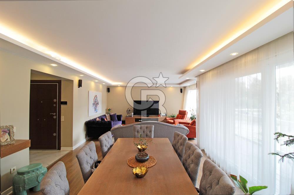 Alsancak'ta, Özel Mimari Tasarım, 4+1, 173 m², Satılık Daire