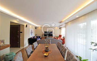 Alsancak'ta, Özel Mimari Tasarım, 4+1, 173 m², Satılık Daire