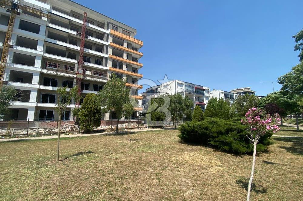 ATAŞEHİR'DE YÜKSELEN YENİ PROJEDE SATILIK 2+1 DAİRE