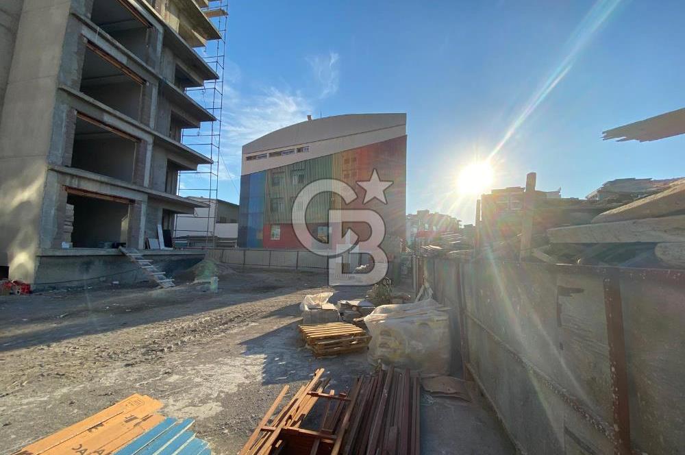 ATAŞEHİR'DE YÜKSELEN YENİ PROJEDE SATILIK 2+1 DAİRE