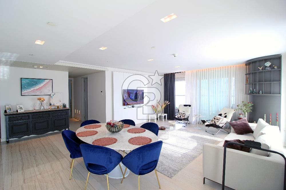 İzmir'in kalbinde, Mistral' de, Deniz Manzaralı, Satılık 2+1 Daire