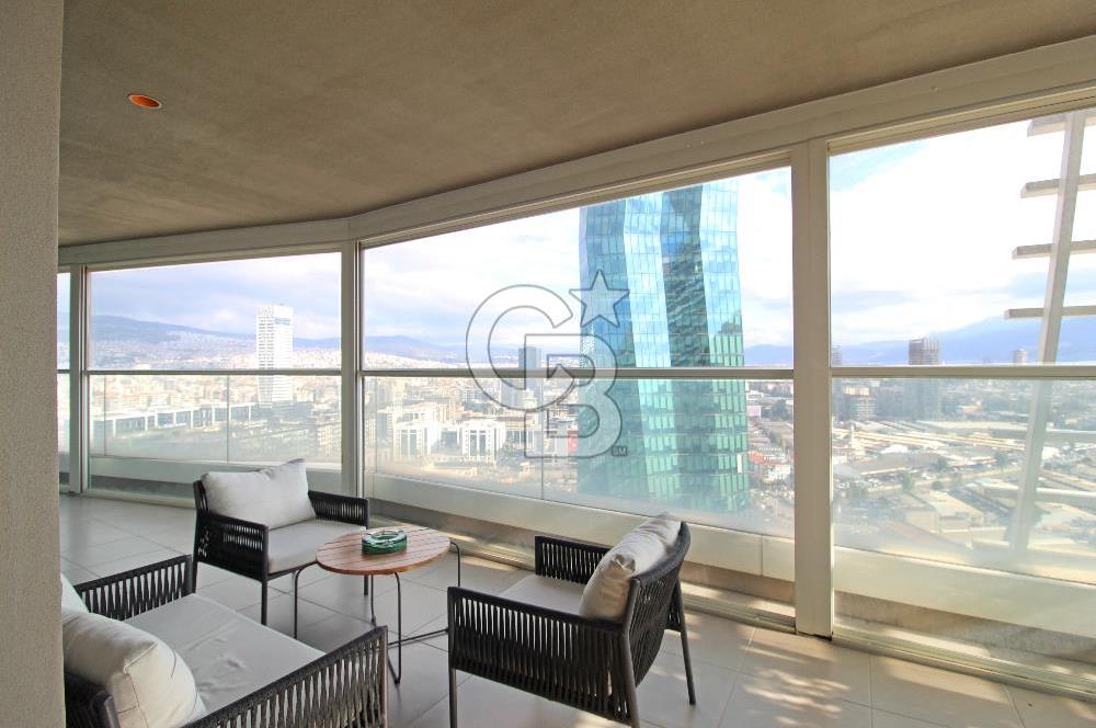İzmir'in kalbinde, Mistral' de, Deniz Manzaralı, Satılık 2+1 Daire
