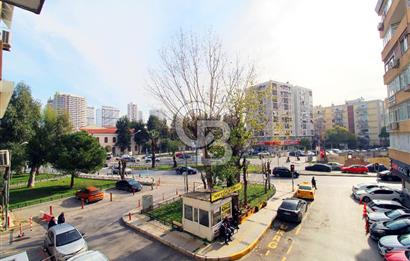 Alsancak'ta, Özel Mimari Tasarım, 4+1, 173 m², Satılık Daire