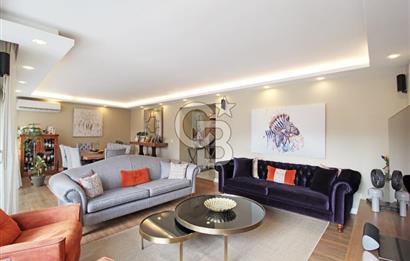 Alsancak'ta, Özel Mimari Tasarım, 4+1, 173 m², Satılık Daire
