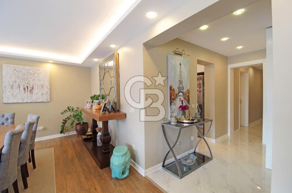 Alsancak'ta, Özel Mimari Tasarım, 4+1, 173 m², Satılık Daire