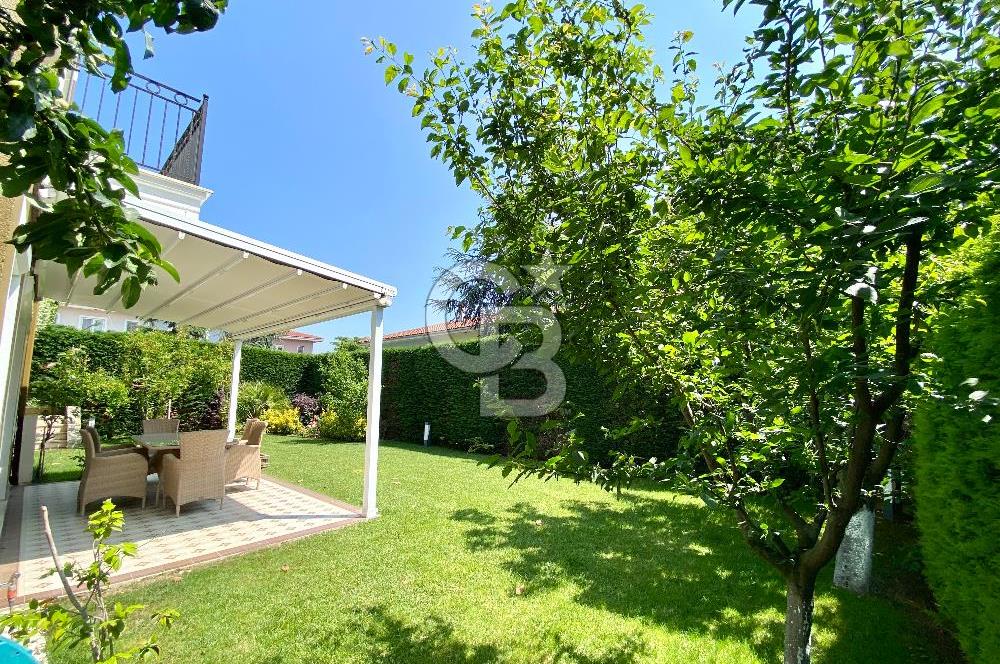 ARDIÇLI GÖL EVLERİ SATILIK 6+2 FULL TADİLATLI TRİPLEKS VİLLA
