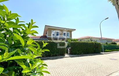 ARDIÇLI GÖL EVLERİ SATILIK 6+2 FULL TADİLATLI TRİPLEKS VİLLA