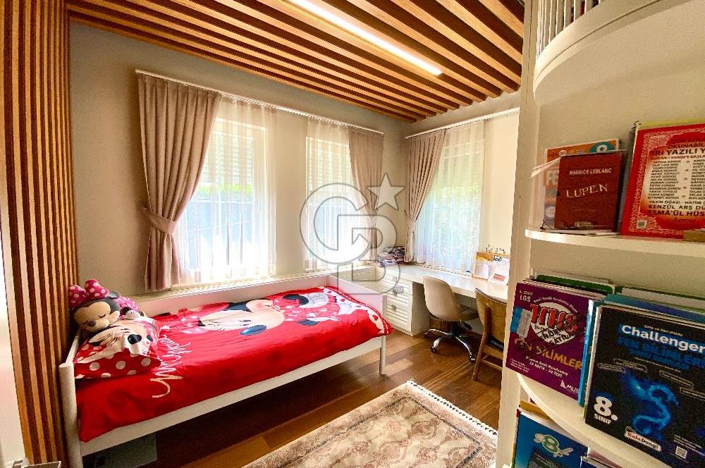 ARDIÇLI GÖL EVLERİ SATILIK 6+2 FULL TADİLATLI TRİPLEKS VİLLA