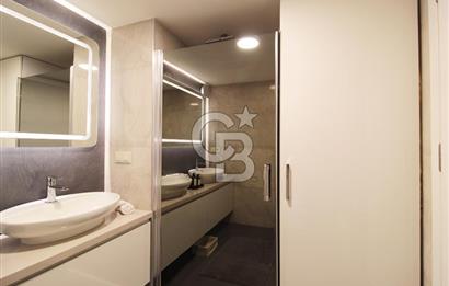 Alsancak'ta, Özel Mimari Tasarım, 4+1, 173 m², Satılık Daire