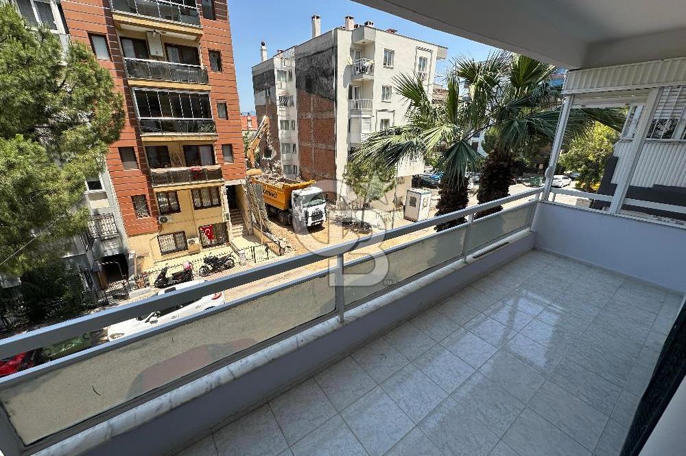 İZMİR HATAY'DA YEŞİLYURT HASTANESİ YAKINI 3+1 SATILIK DAİRE