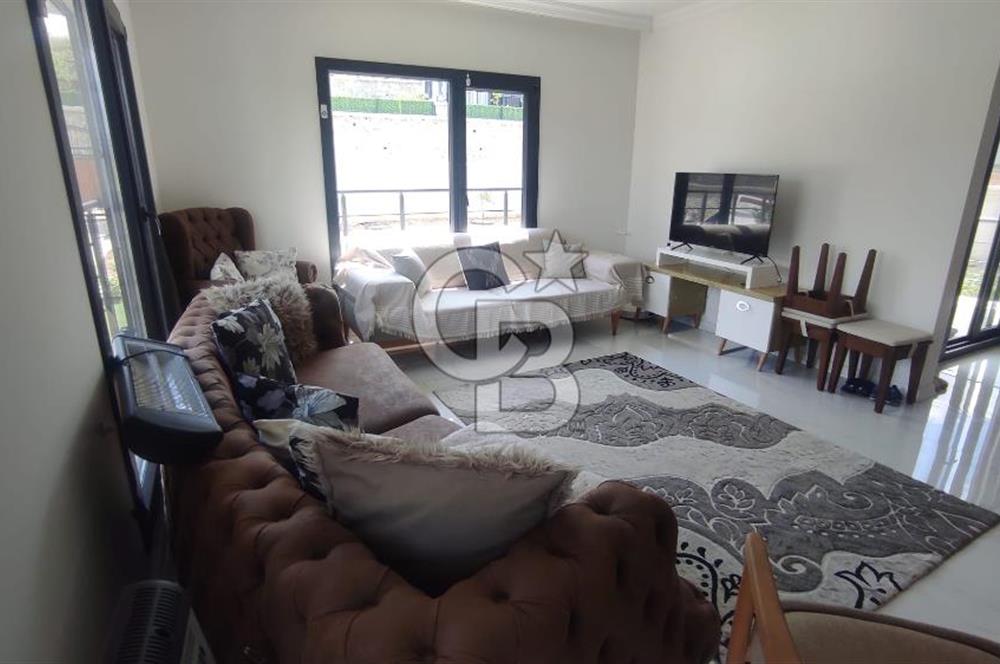 Menderes Cumaovası 373 M2 İçinde Dubleks Villa Bulunan  Tarla