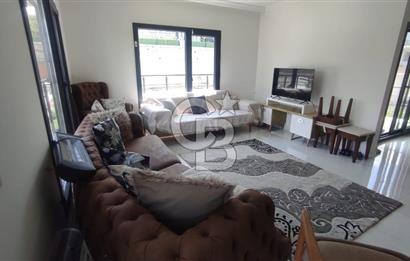 Menderes Cumaovası 373 M2 İçinde Dubleks Villa Bulunan  Tarla