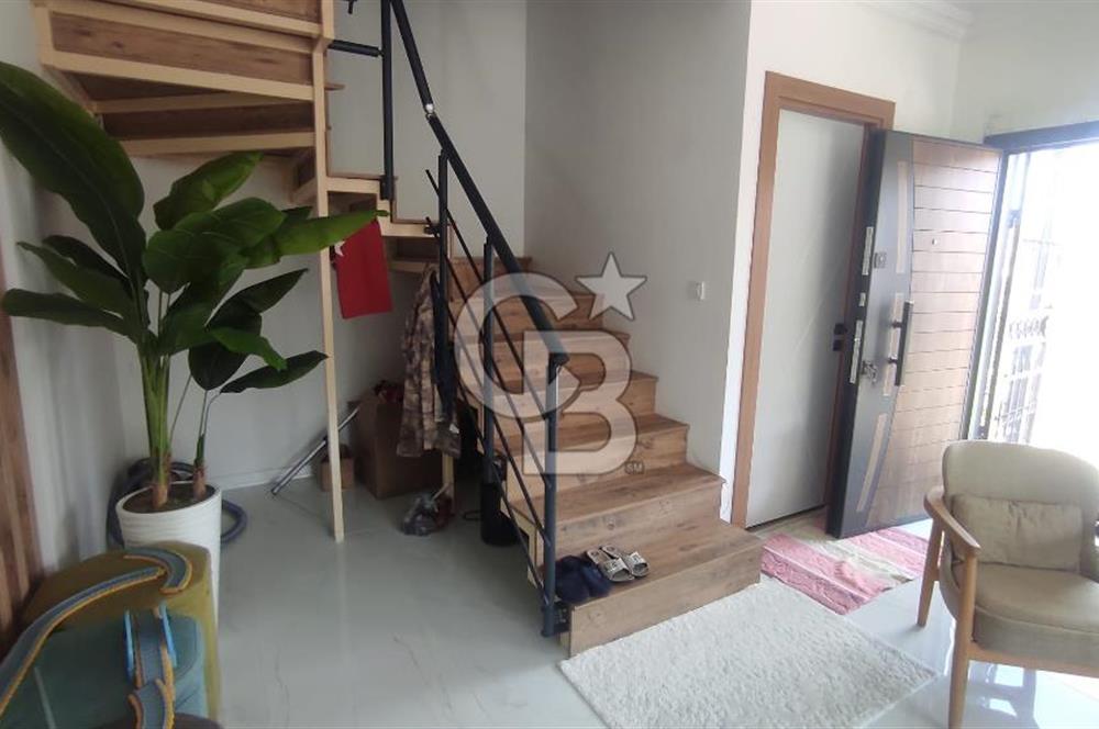 Menderes Cumaovası 373 M2 İçinde Dubleks Villa Bulunan  Tarla
