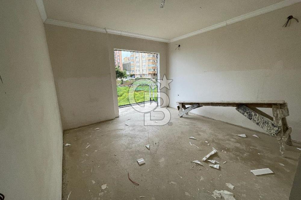 2 NOLU BEŞİRLİ'DE DENİZ MANZARALI MERKEZİ KONUMDA SATILIK DAİRE