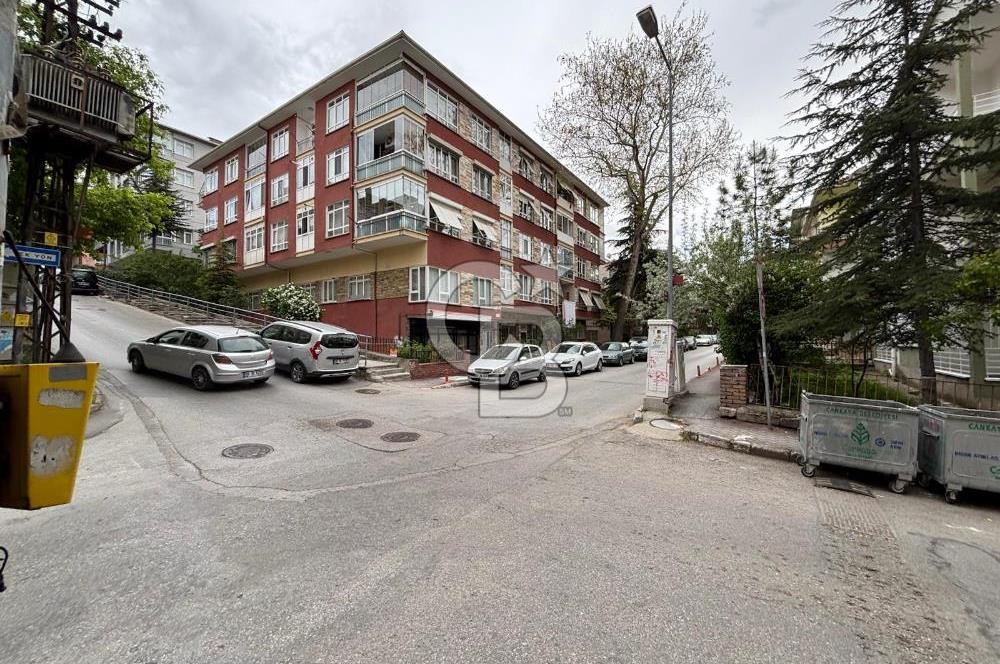 ESAT BAŞÇAVUŞ SOKAK'TA 100m2 SATILIK DÜKKAN