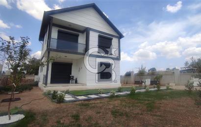 Menderes Cumaovası 373 M2 İçinde Dubleks Villa Bulunan  Tarla