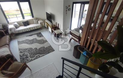 Menderes Cumaovası 373 M2 İçinde Dubleks Villa Bulunan  Tarla