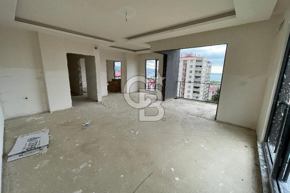 2 NOLU BEŞİRLİ'DE DENİZ MANZARALI MERKEZİ KONUMDA SATILIK DAİRE