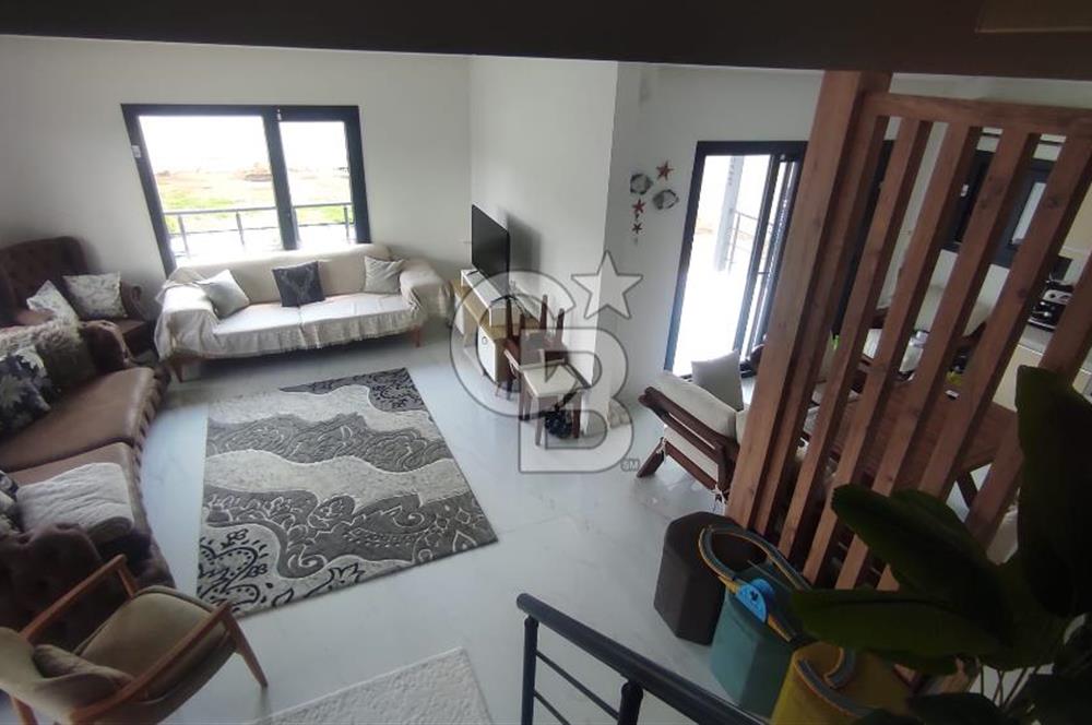 Menderes Cumaovası 373 M2 İçinde Dubleks Villa Bulunan  Tarla
