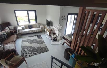 Menderes Cumaovası 373 M2 İçinde Dubleks Villa Bulunan  Tarla