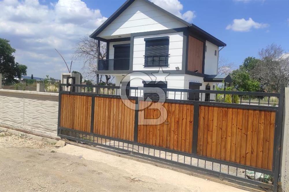 Menderes Cumaovası 373 M2 İçinde Dubleks Villa Bulunan  Tarla