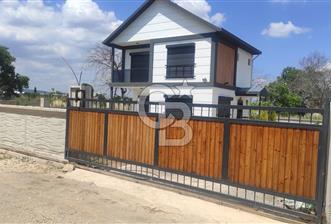 Menderes Cumaovası 373 M2 İçinde Dubleks Villa Bulunan  Tarla