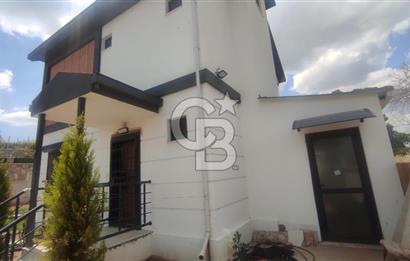 Menderes Cumaovası 373 M2 İçinde Dubleks Villa Bulunan  Tarla