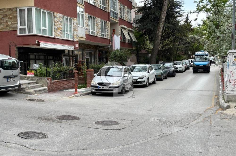 ESAT BAŞÇAVUŞ SOKAK'TA 100m2 SATILIK DÜKKAN