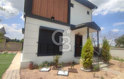 Menderes Cumaovası 373 M2 İçinde Dubleks Villa Bulunan  Tarla