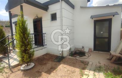 Menderes Cumaovası 373 M2 İçinde Dubleks Villa Bulunan  Tarla