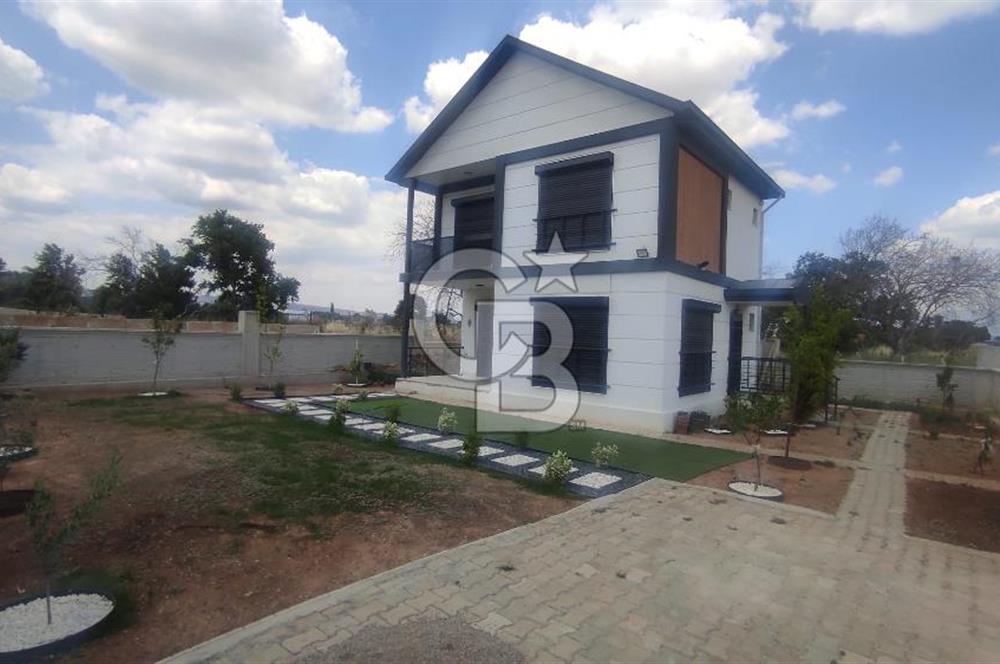 Menderes Cumaovası 373 M2 İçinde Dubleks Villa Bulunan  Tarla