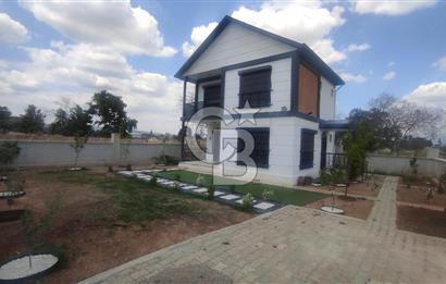 Menderes Cumaovası 373 M2 İçinde Dubleks Villa Bulunan  Tarla