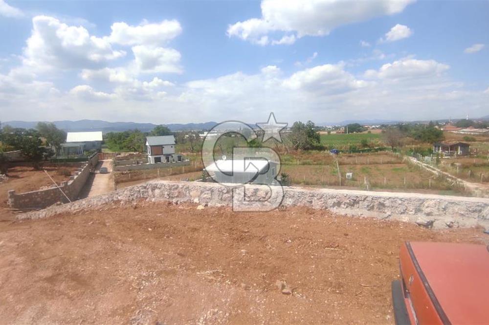 Menderes Cumaovası 373 M2 İçinde Dubleks Villa Bulunan  Tarla